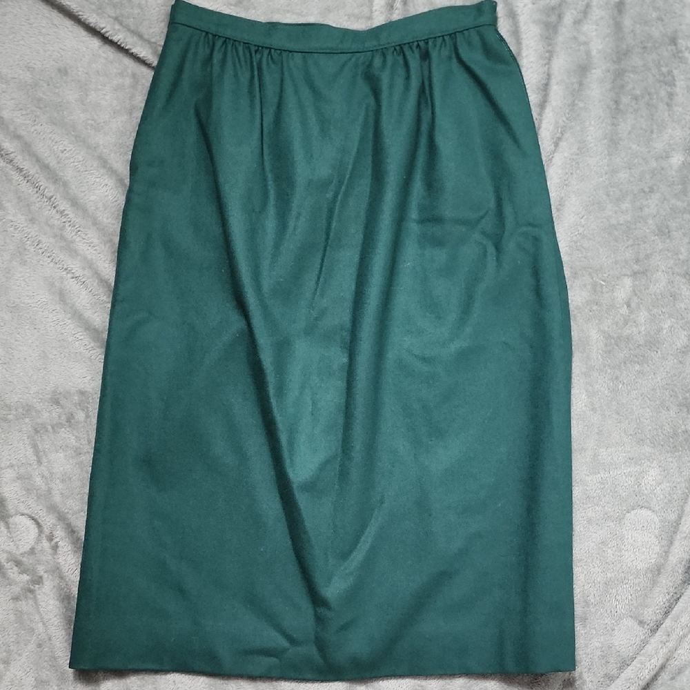Pendleton Green Midi Pencil Skirt. 100% Virgin Wool Size 12